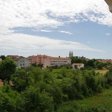 Light Апартаменты Медулин