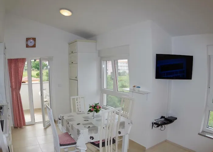 Apartament Light *